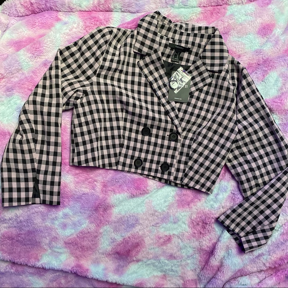 Forever 21 cropped blazer